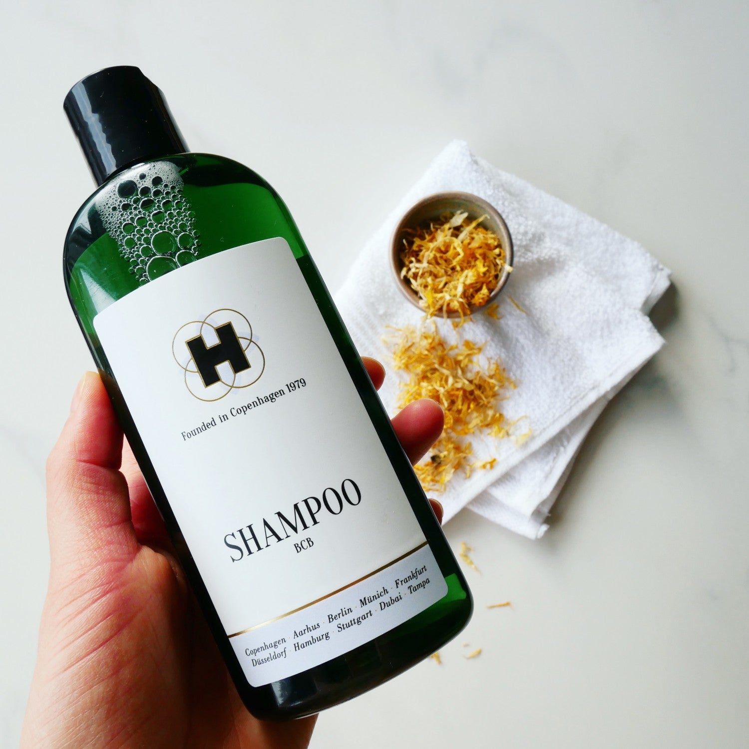 Hvordan påvirker du dit hår og hovedbund på bedste vis?