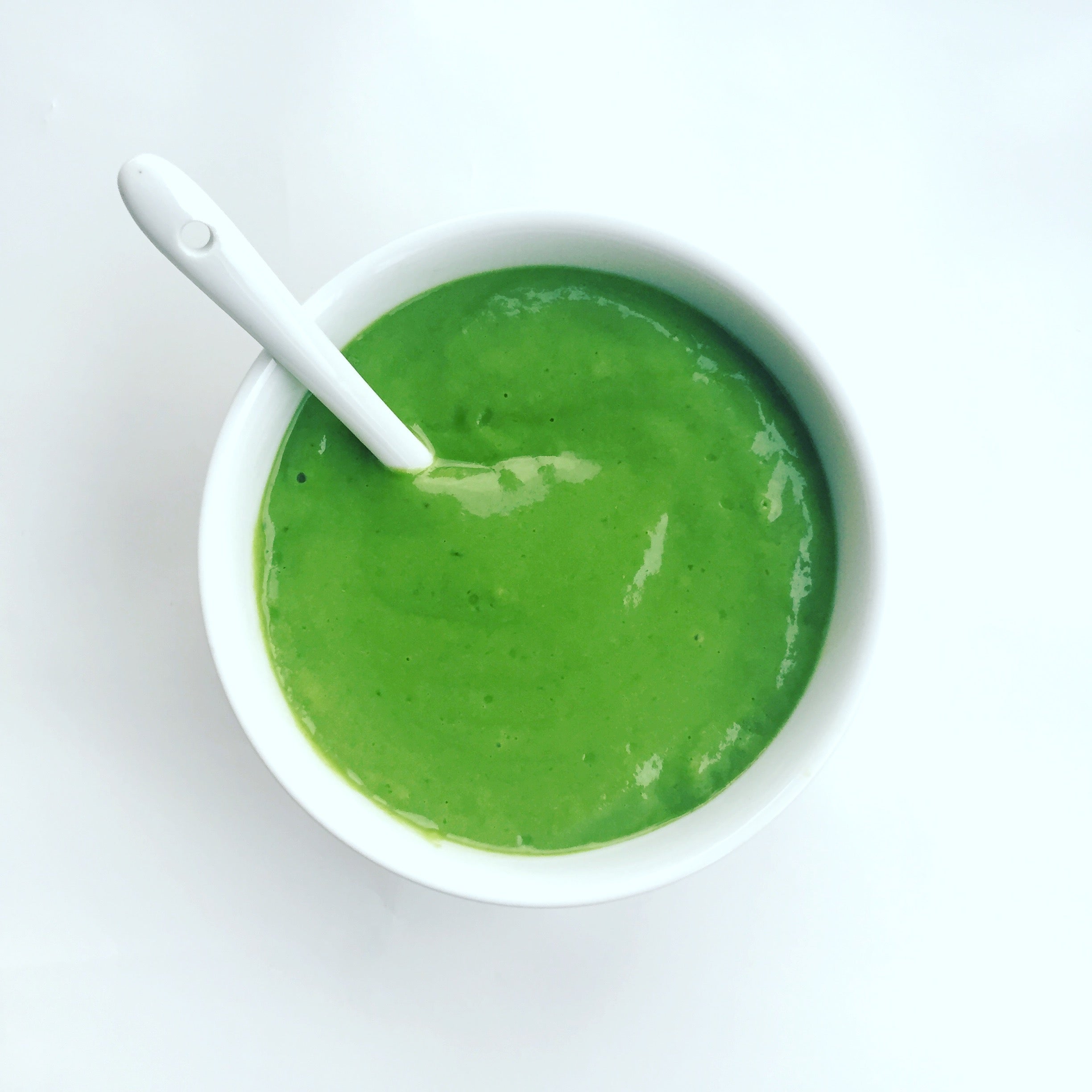 Grøn smoothie med avokado 