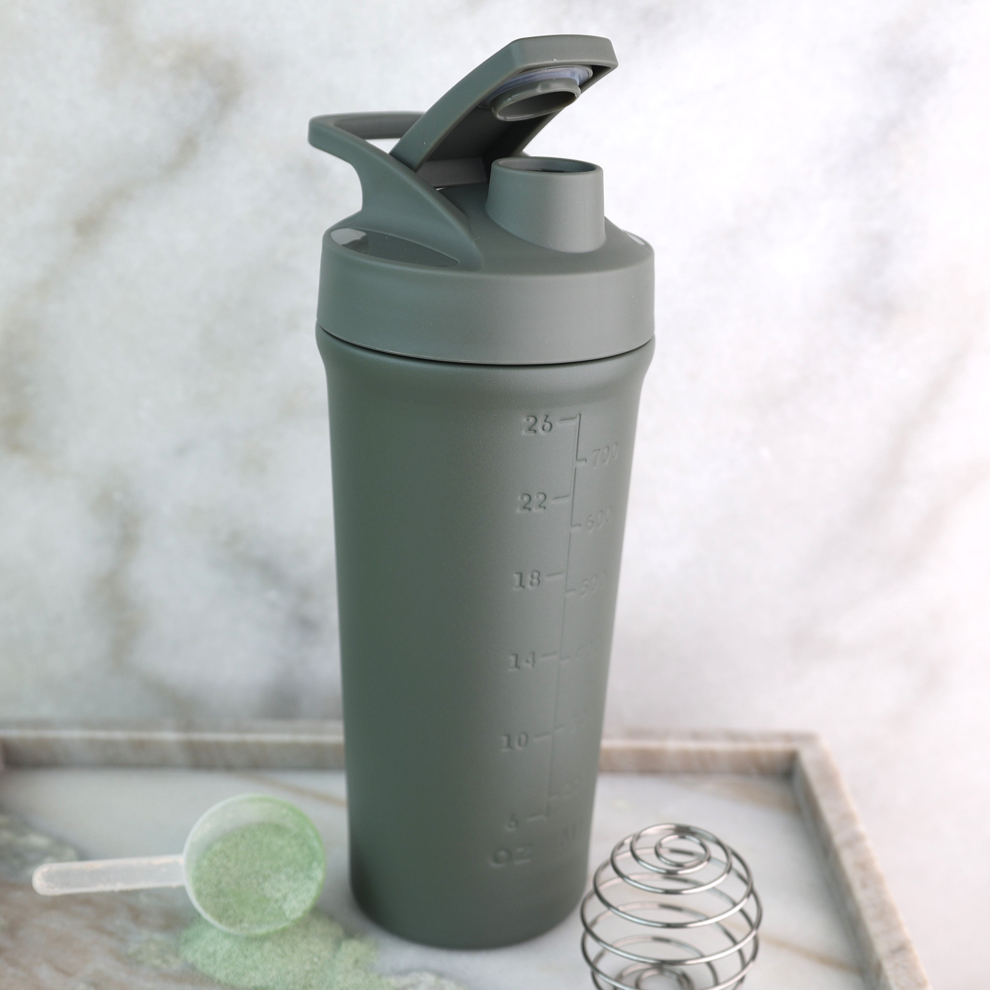 Aya&Ida shaker flaske 750 ml | Tropical green
