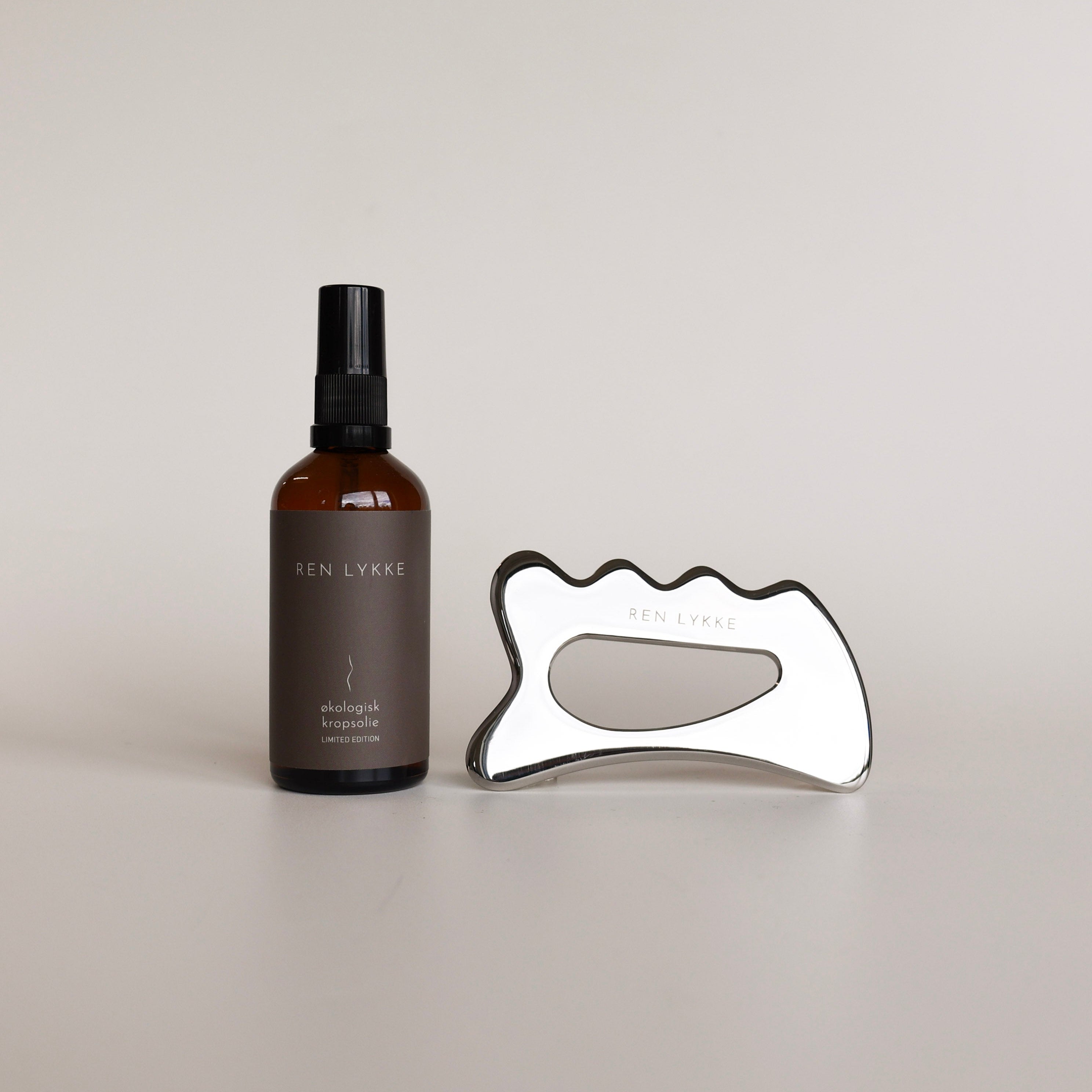 Pakke til kroppen med gua sha og limited edition kropsolie
