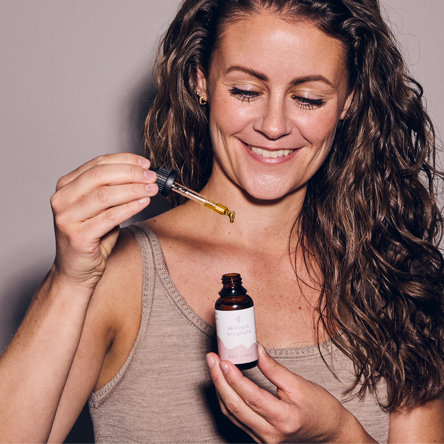 Ansigtsolie fra REN LYKKE