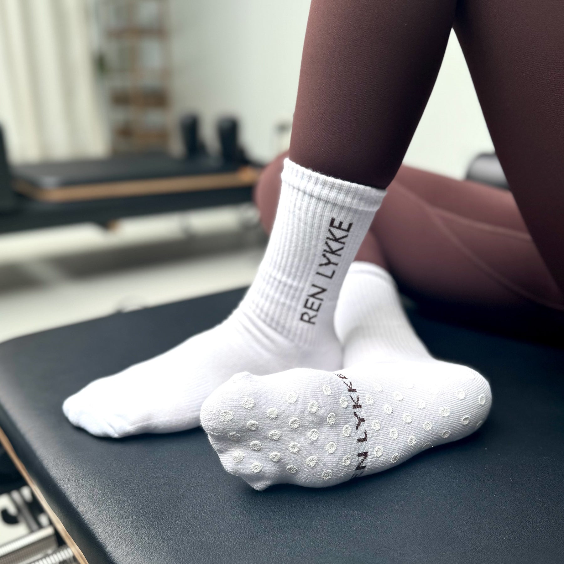 REN LYKKE reformer strømper