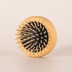 Pop-up hårbørste fra REN LYKKE