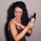 Tina Lykkegaard med blød kropslotion