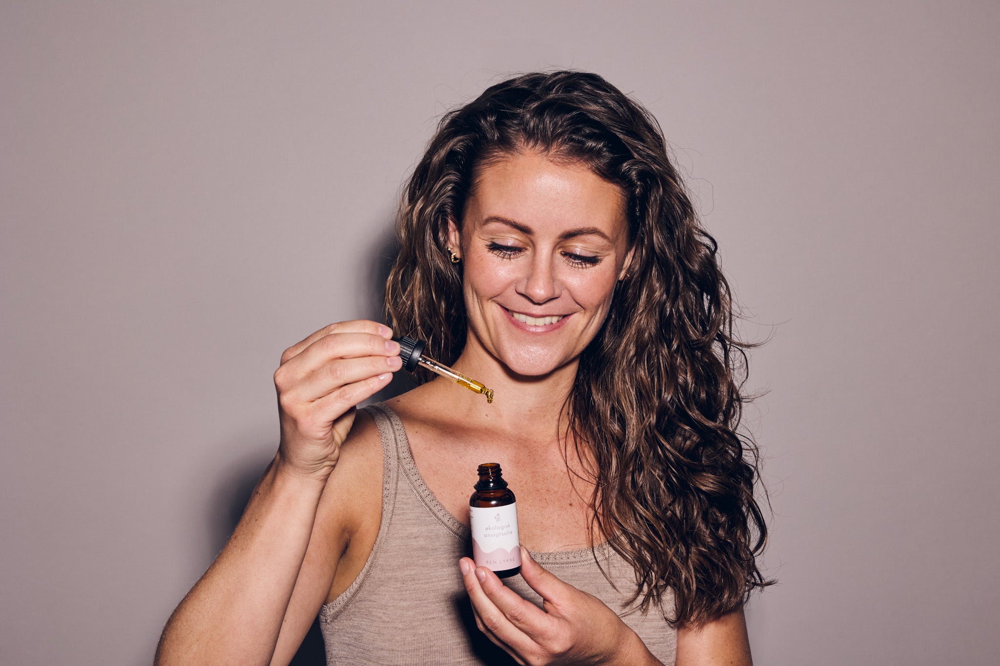 Tina lykkegaard med ansigtsolie
