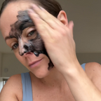 REN LYKKE ansigtsmaske med aktivt kul